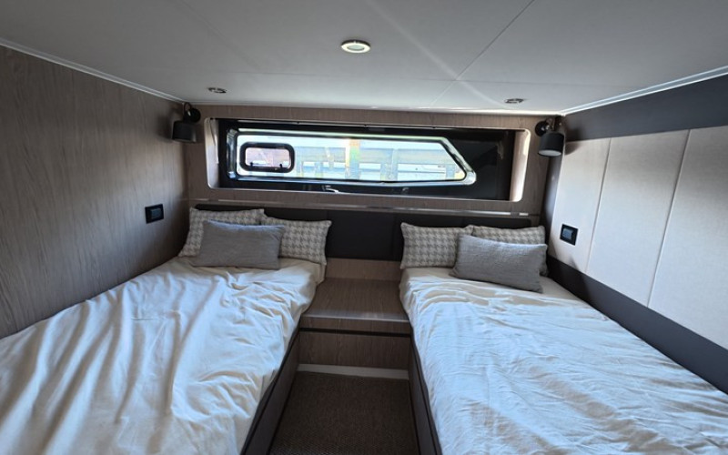AZIMUT YACHTS ATLANTIS 45 AZIMUT ATLANTIS 45