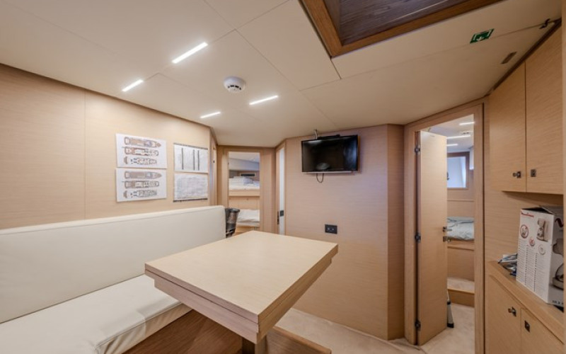 FERRETTI YACHTS 920 PIOLA