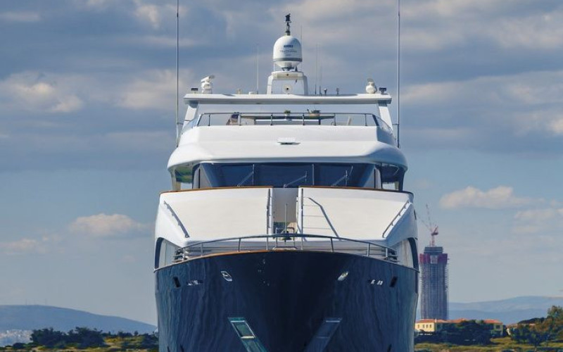 CBI NAVI 32 M M/Y LADY MALAK
