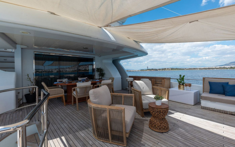 CBI NAVI 32 M M/Y LADY MALAK