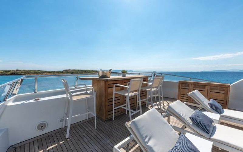 CBI NAVI 32 M M/Y LADY MALAK