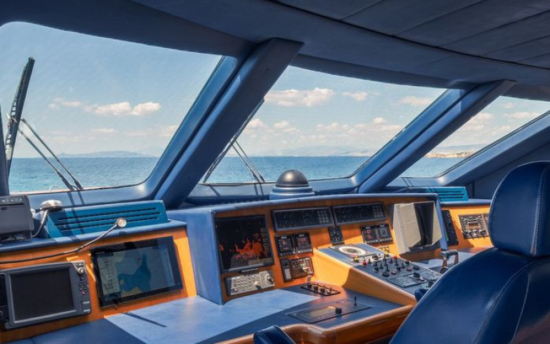 CBI NAVI 32 M M/Y LADY MALAK