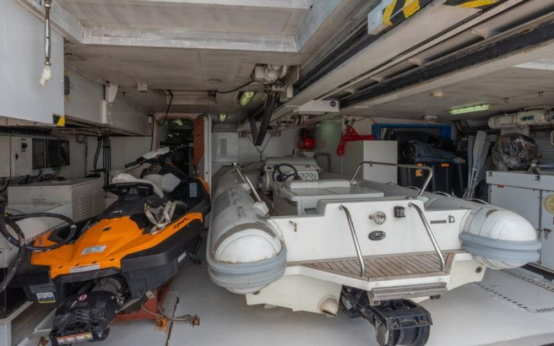 CBI NAVI 32 M M/Y LADY MALAK