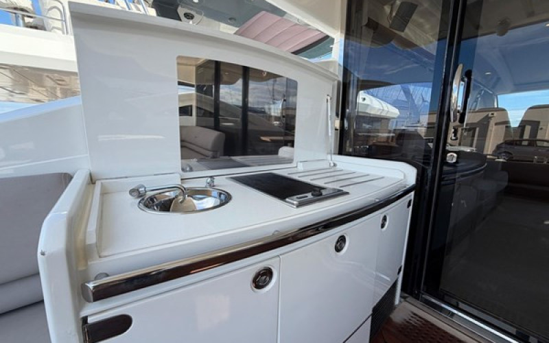 PRINCESS YACHTS V70 GALAXY 2