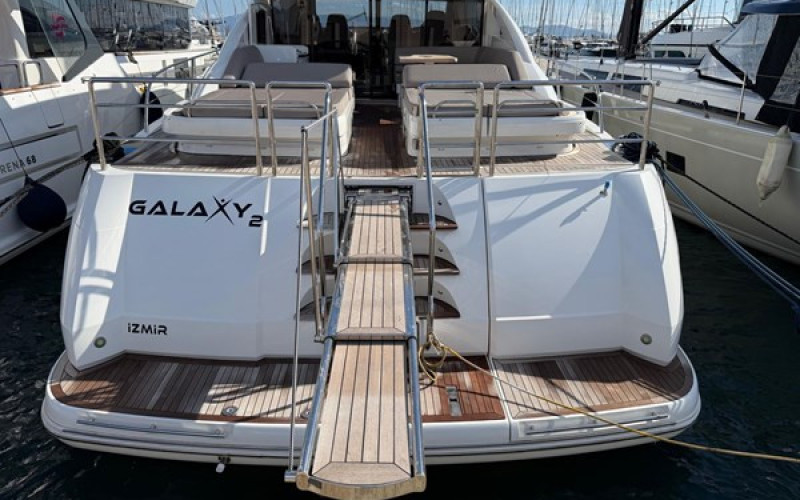 PRINCESS YACHTS V70 GALAXY 2