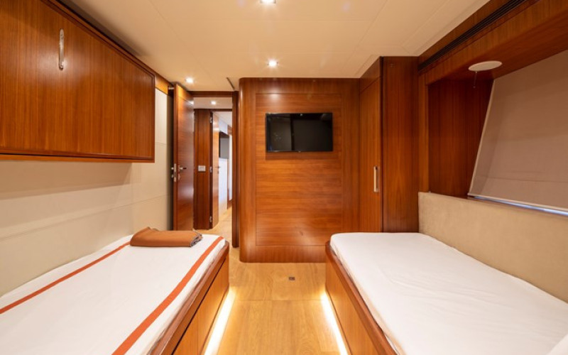 CUSTOM LINE Navetta 26 Crescendo NAVETTA CRESCENDO 26